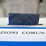 Municipal elections in Tuscany, runoffs in Viareggio and Arezzo: how the turnout was at 12 PM