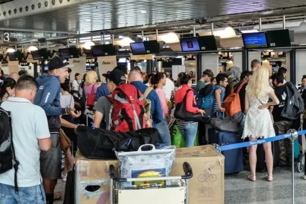 Flights, green light for the reform: more protections and rights for passengers - The news
