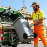 Heat and illnesses in Tuscany, it's an emergency: new measures from waste companies to protect workers
