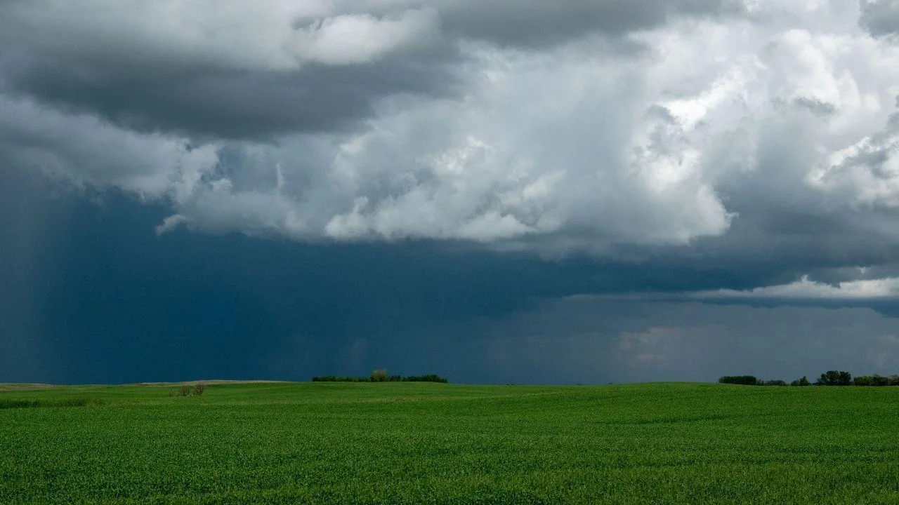 Weather in Tuscany, break from the heat is coming: risk of strong thunderstorms and falling temperatures (but not everywhere)