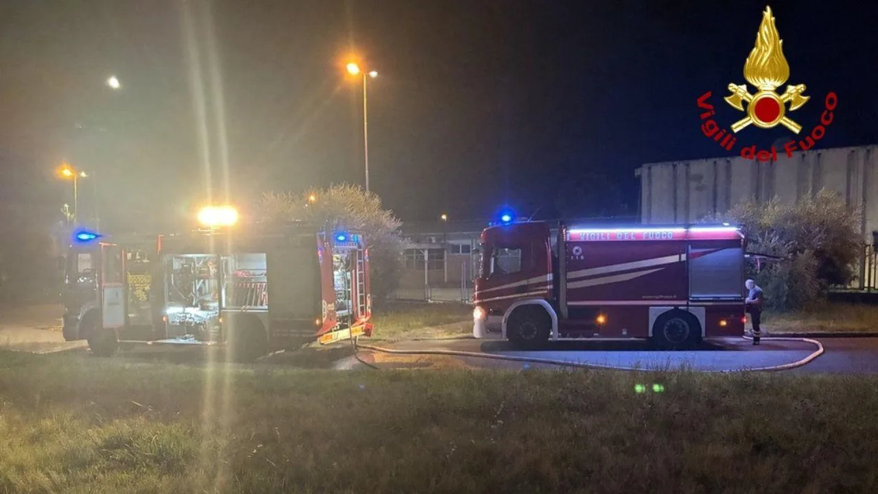 Trains, small fire near the tracks between San Miniato and Empoli: delays and cancellations