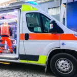 Car overturns on SP 327: 33-year-old in critical condition in hospital
