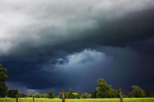 Weather in Tuscany, strong thunderstorms confirmed: yellow alert. The most at-risk areas