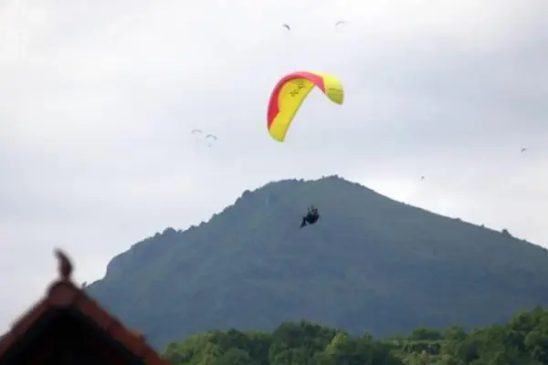 Paragliding crash: 53-year-old man dies – Who is the victim