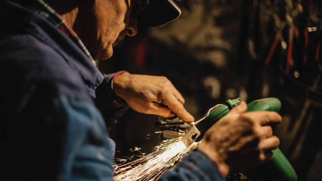 Work after retirement? Not for those who need it most – A study reveals the paradox