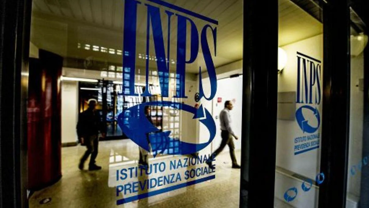 Inps, income-linked pensions: who is at risk and how to avoid revocation (by September 15)