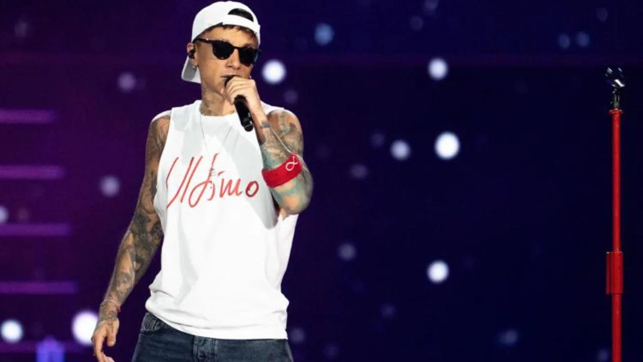 Ultimo, the record-breaking concert becomes a film: a symbolic date chosen for its release in cinemas