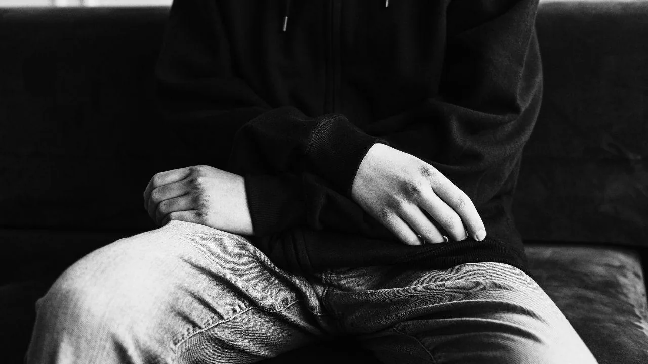 Arezzo, 15-year-old harassed after false rape accusation: five peers investigated for stalking