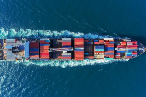 Ports, traffic grows and profits fall