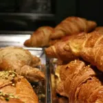 Goes into anaphylactic shock from a brioche: "She could have died, she was not vegan"