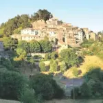 Gerfalco, journey to the Tuscan village where silence lives: what to see in the town that was once home to miners