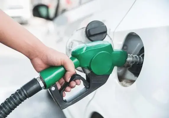 Gasoline, prices: new historic record on the highway