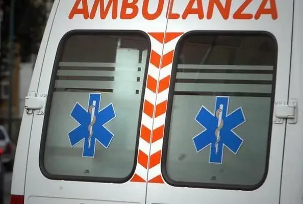 Struck by lightning while fishing on the rocks: 70-year-old dies in Ostuni