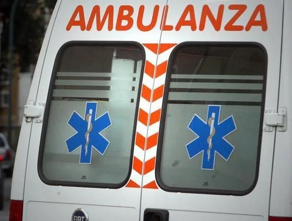 Struck by lightning while fishing on the rocks: 70-year-old dies in Ostuni