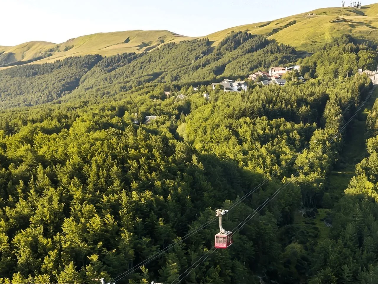 Summer 2026 in Tuscany, the confirmation: attendance is influenced by the weather effect. The positive sign comes thanks to the mountains