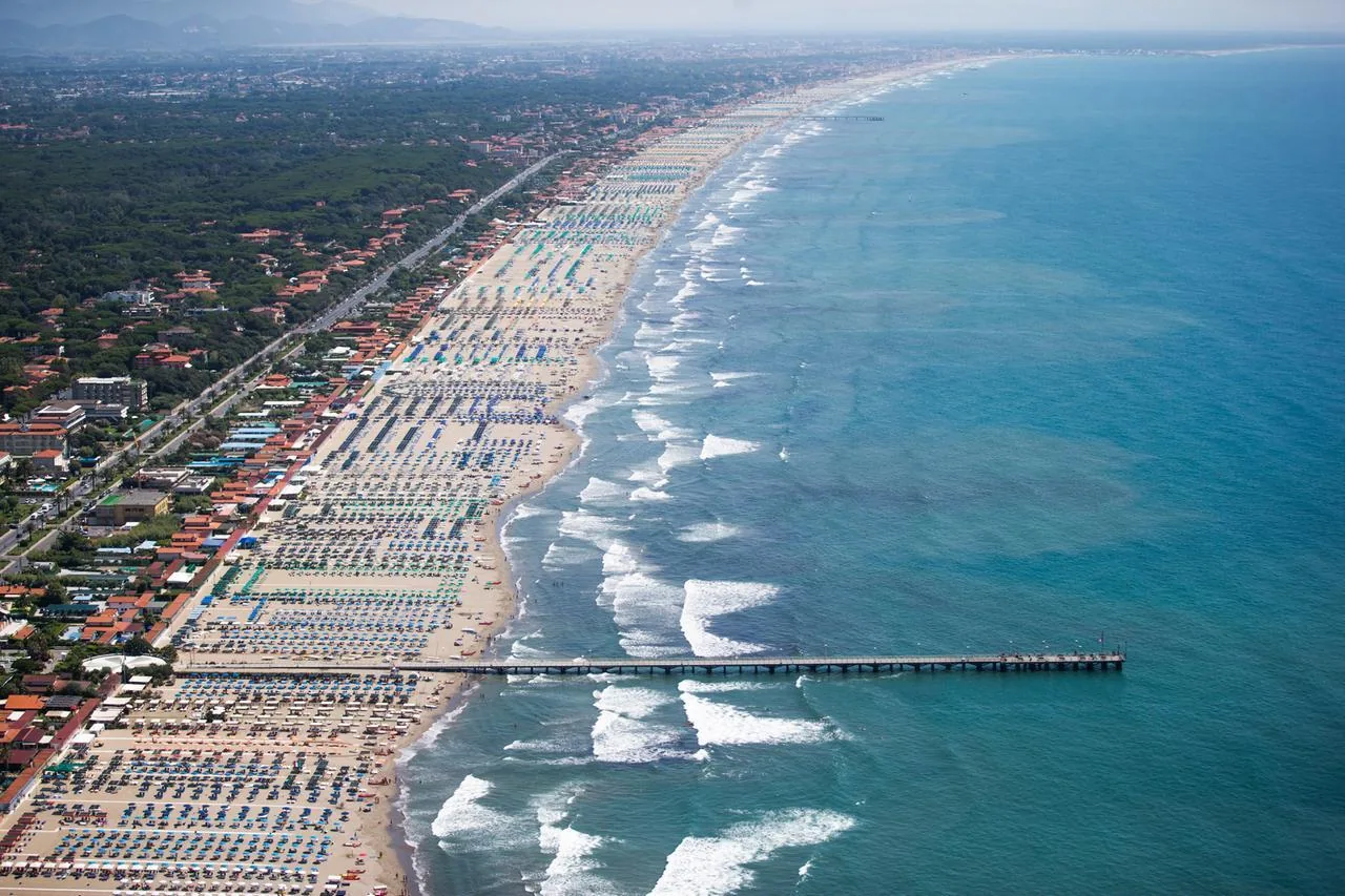Summer 2026, Minister Gianmarco Mazzi: «Record attendance in Italy, better than Spain and France». The data from Tuscany