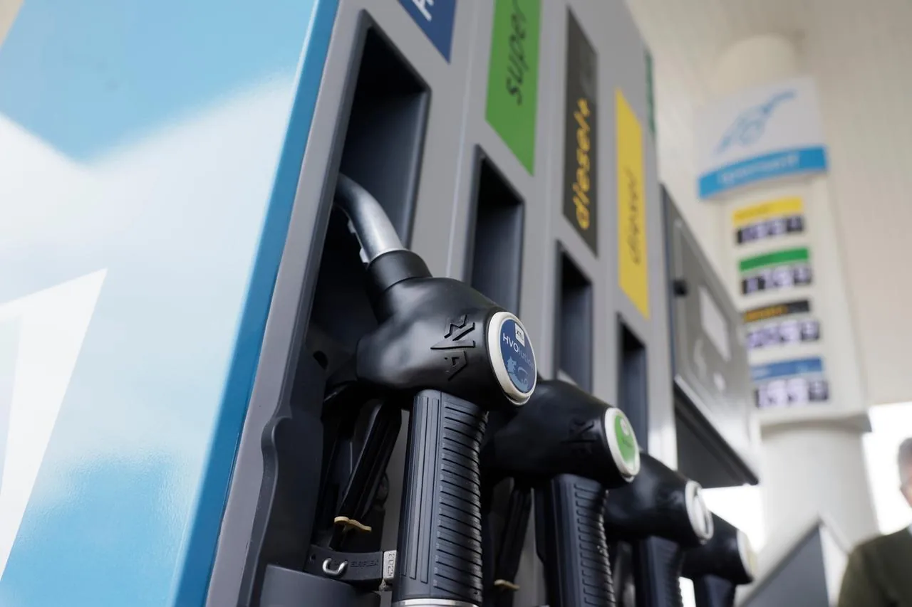 Fuels, the latest proposal: 100 euro bonus for employees and self-employed workers