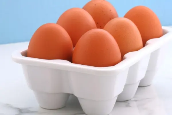 Recall of fresh eggs due to salmonella risk: the brands involved